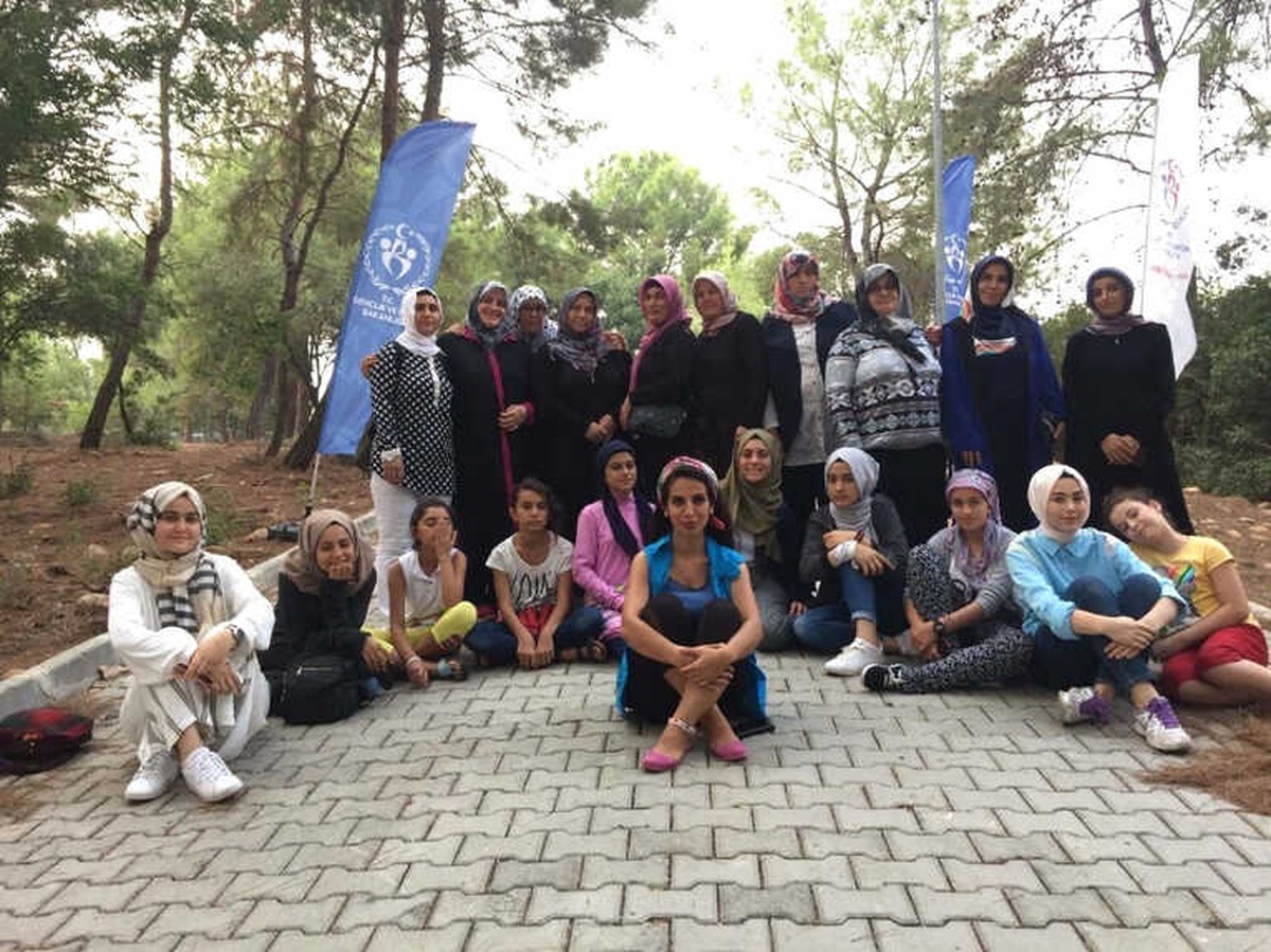 Niğde Gençlik Merkezlerinden "Anne-Kız Kamptayız" Projesi