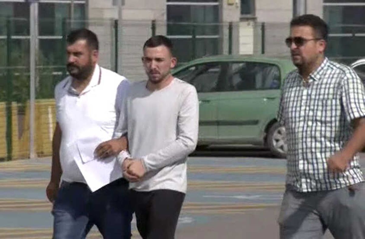 Parkta Oynayan Çocuklara Ateş Ettiği Öne Sürülen Şüpheli Adliyeye Getirildi
