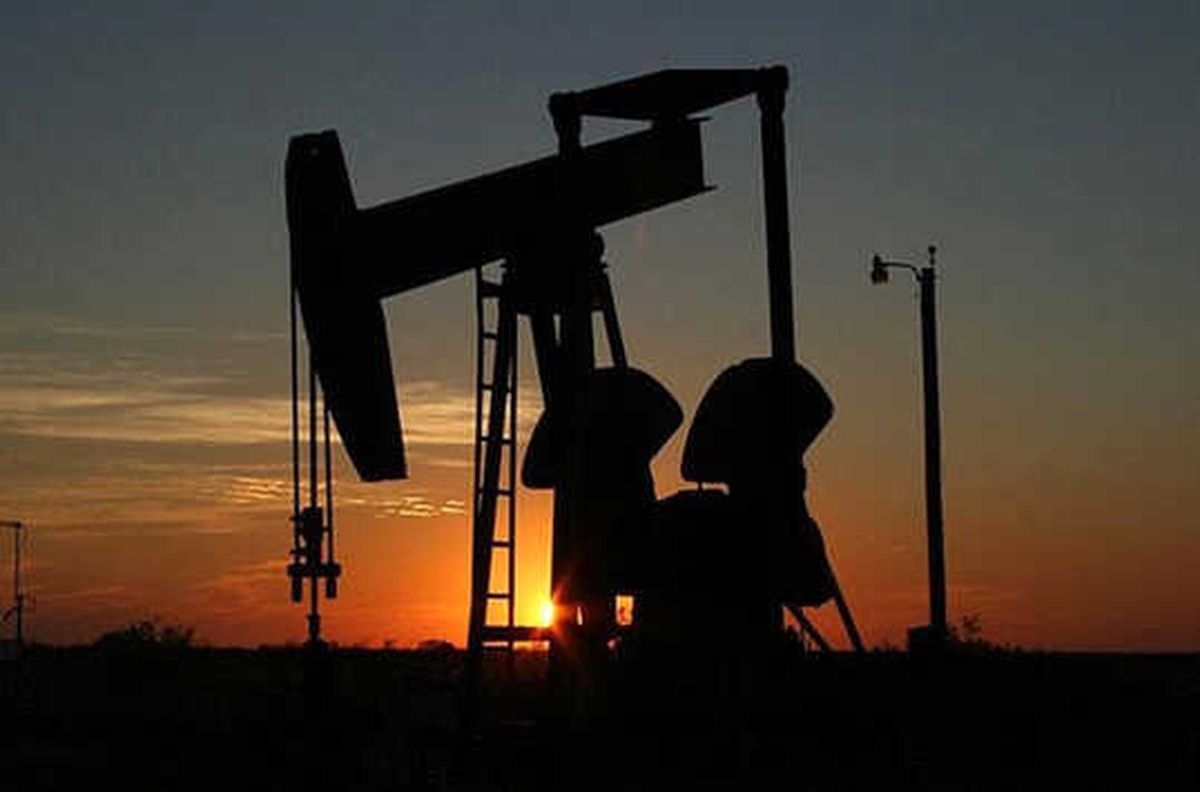 Petrol 76 Dolara Yükseldi