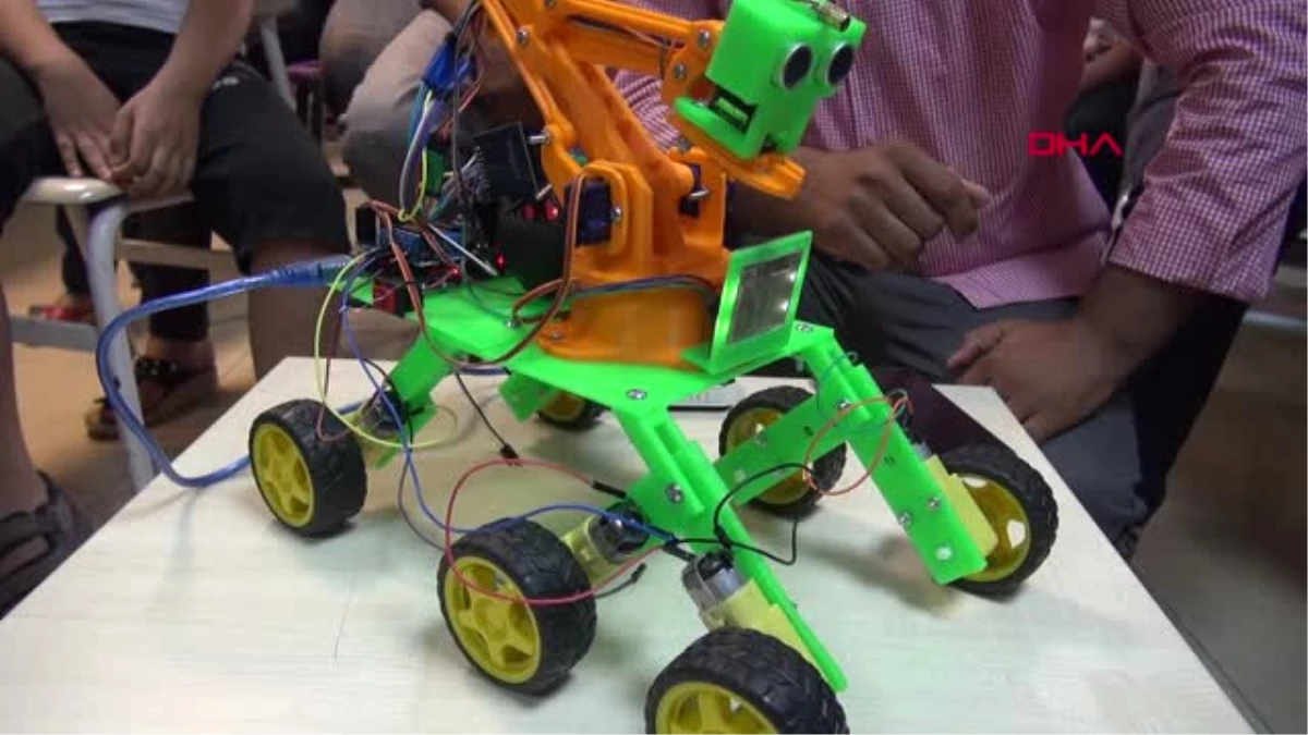 Şanlıurfa Yaz Kursunda, Dört İşlem Sorusu Çözen Robot Ürettiler Hd
