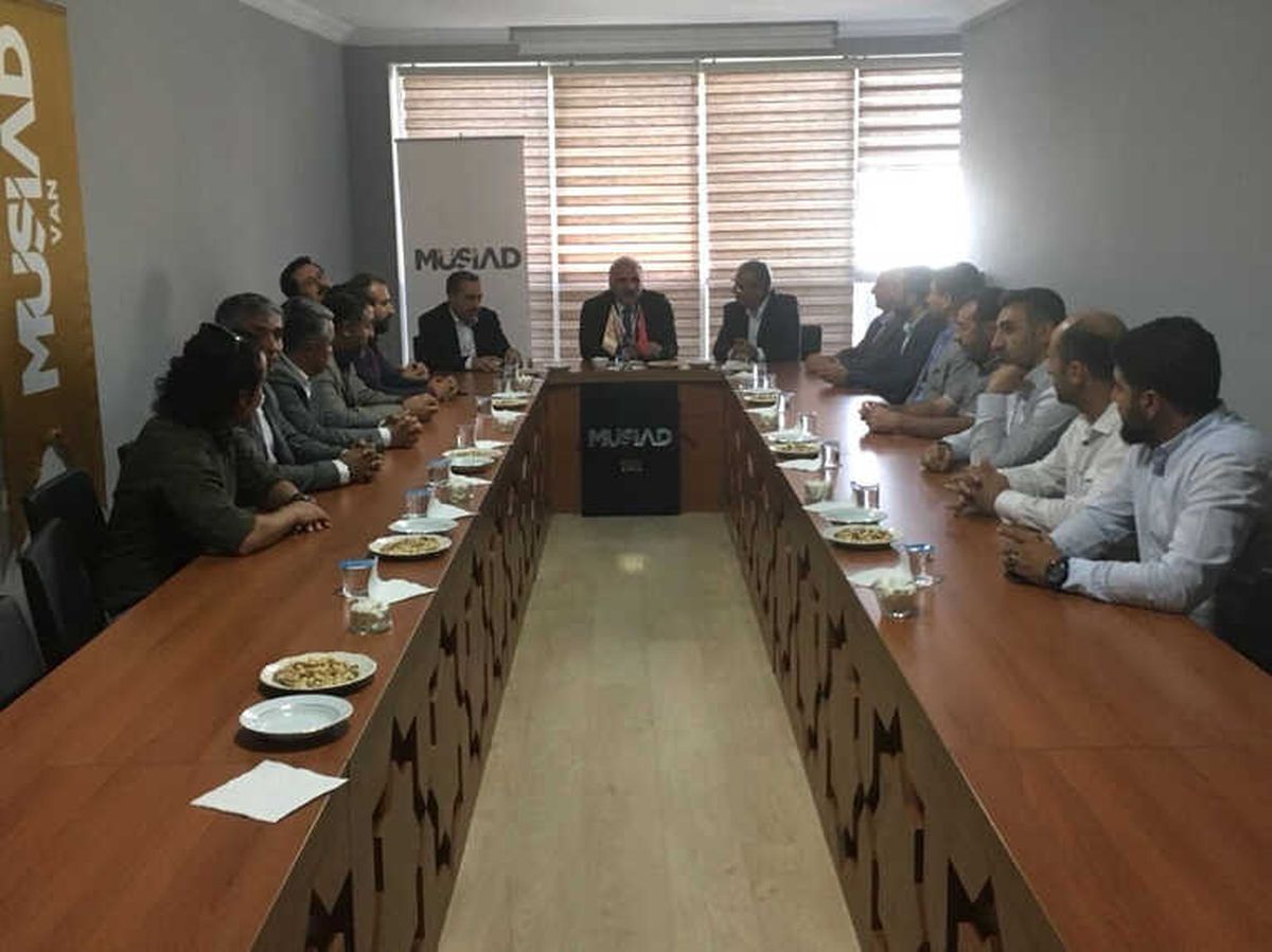 AK Parti Van Milletvekili Arvas ve Vali Zorluoğlu\'ndan Müsiad\'a Ziyaret