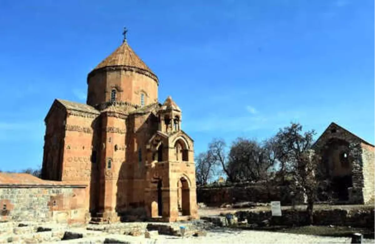 Akdamar Adası, 4 Yıl Sonra Yapılacak Ayine Hazırlanıyor