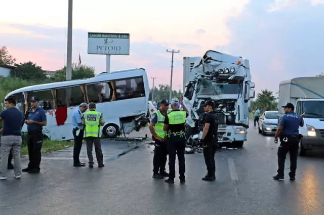 Antalya'daki Kazada Yaralanan Rus Turistlerin Kimlikleri Belli Oldu, System.String[]