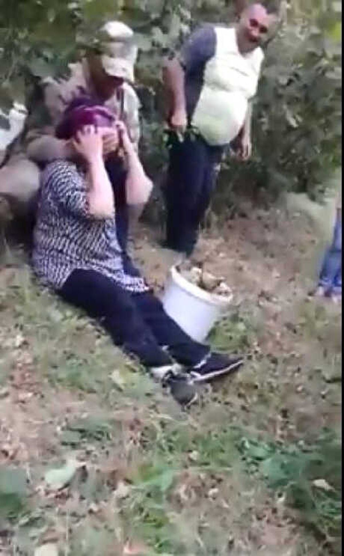 Askerden, Fındık Bahçesindeki Annesine Duygu Dolu Sürpriz
