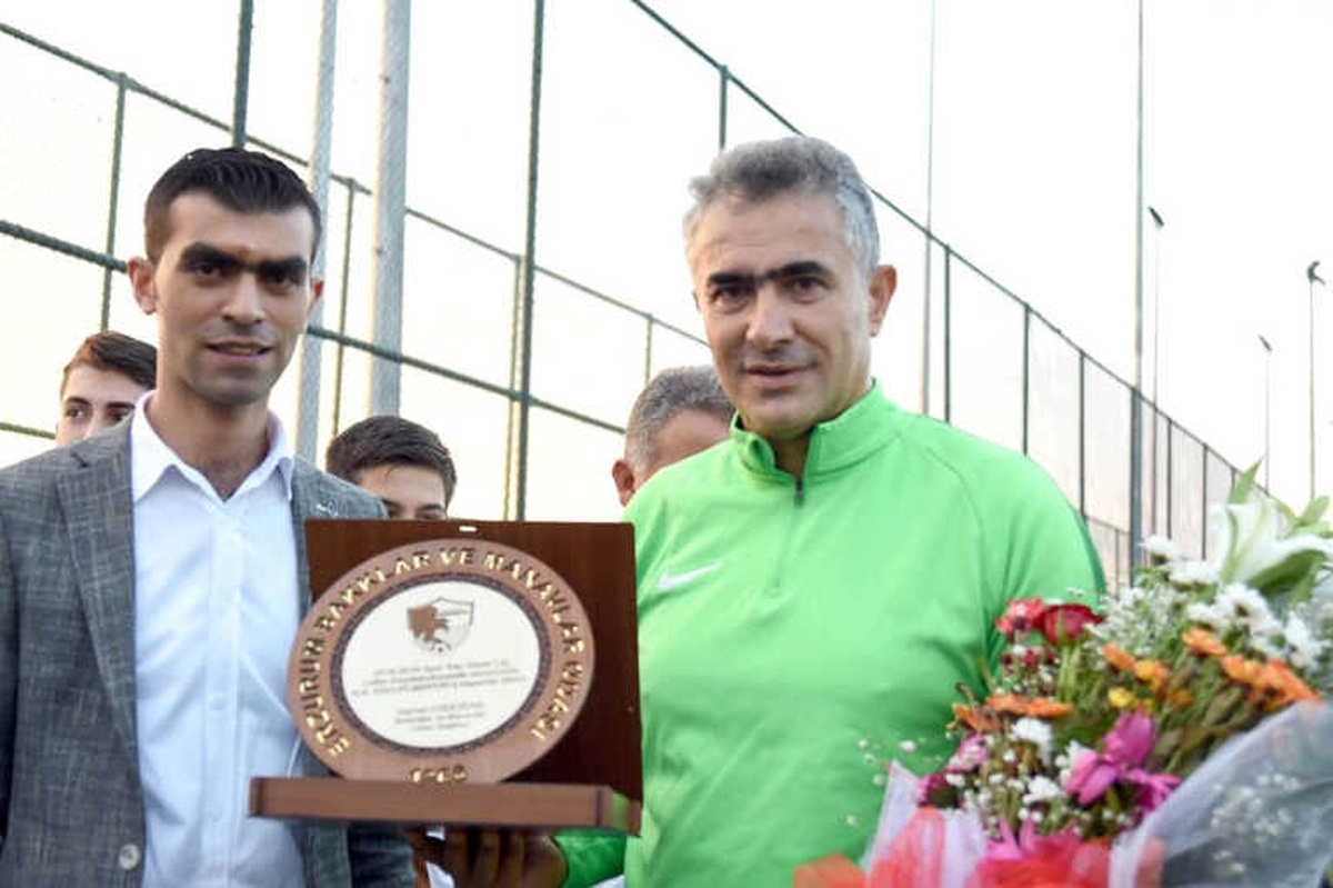 Bakkallar ve Manavlar Odası\'ndan Bb. Erzurumspor\'a Ziyaret
