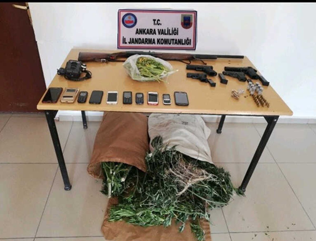 Başkent\'te Uyuşturucu Çetesine Darbe: 11 Gözaltı
