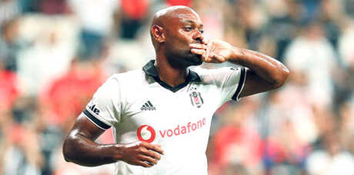 Bursaspor\'da Harun Gidiyor, Vagner Love Geliyor