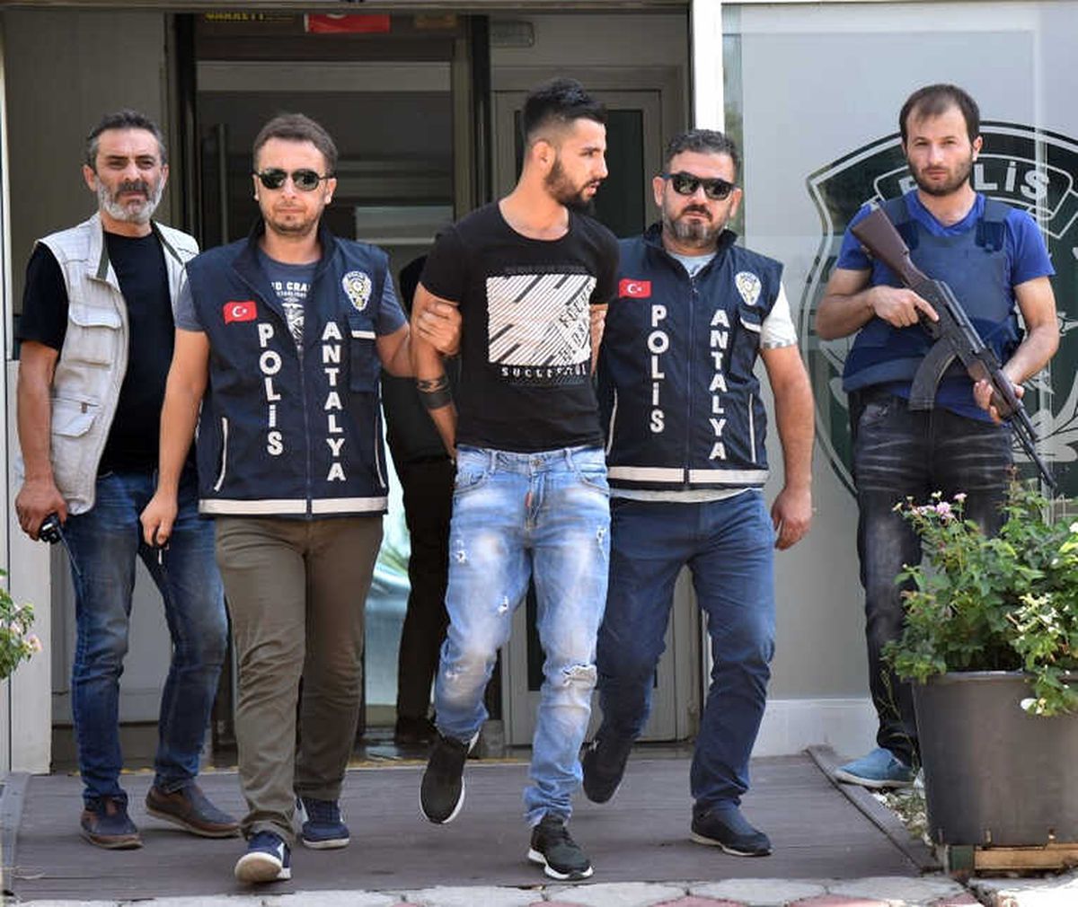 Çaldığı Otobüsü 25 Dakika Kullanabildi