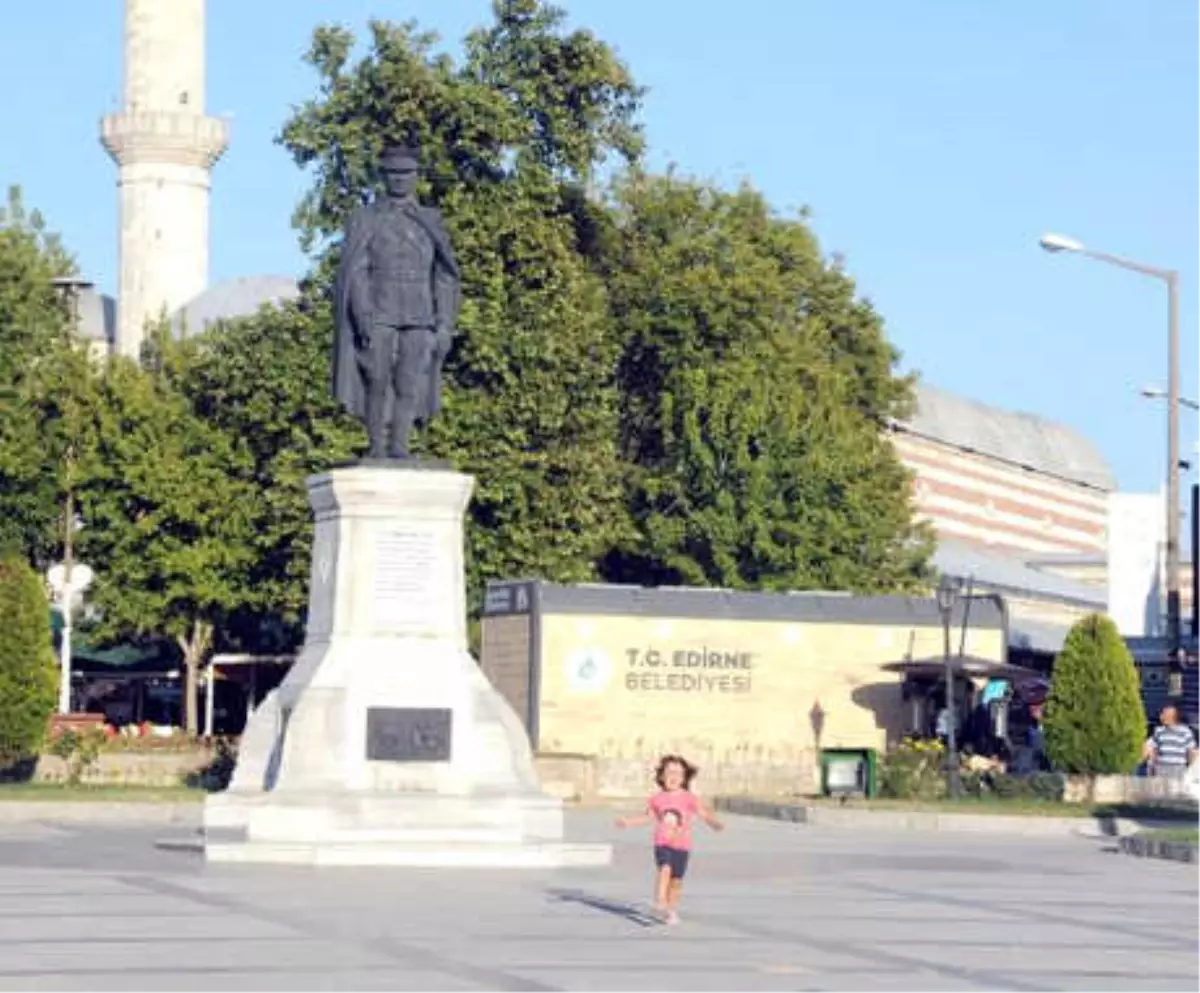 Edirne Valisi Özdemir: Belediyenin Seyyar Tuvaletler İçin Başvurusu Yok