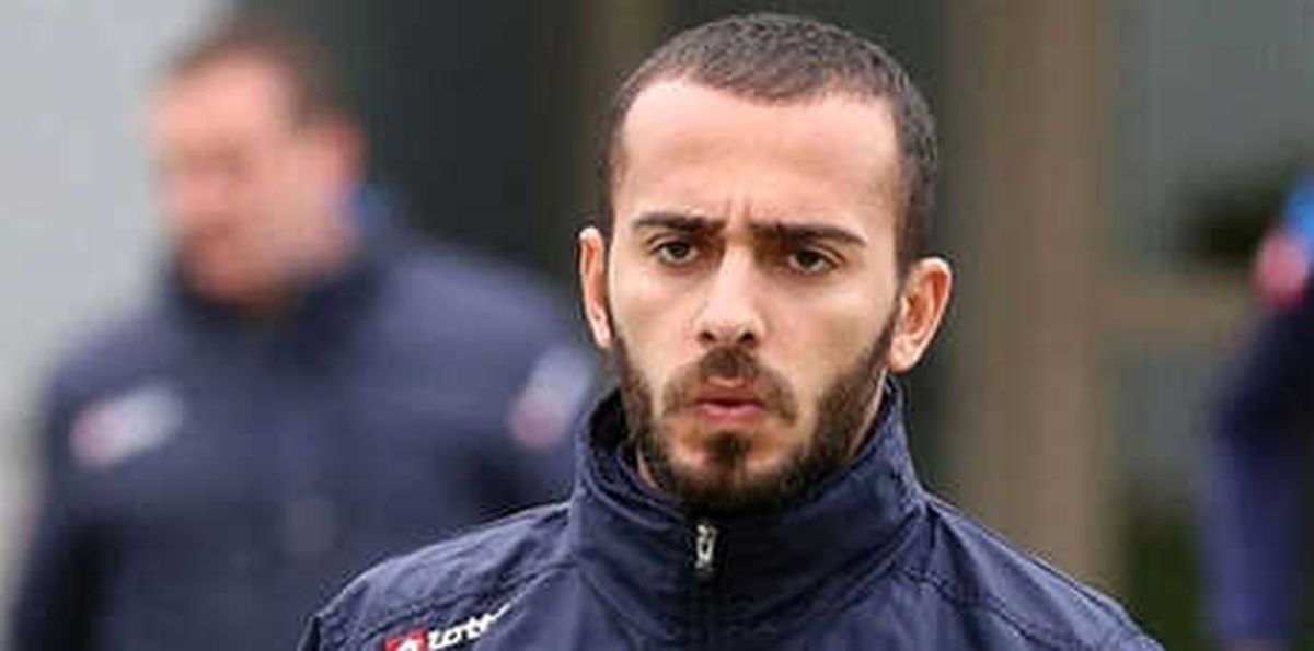 Eren Albayrak, Jubilo Iwata ile Sözleşme İmzalıyor