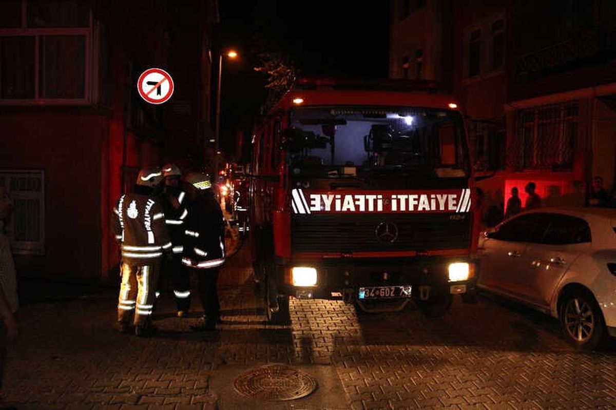 Fatih\'te Yangın Paniği