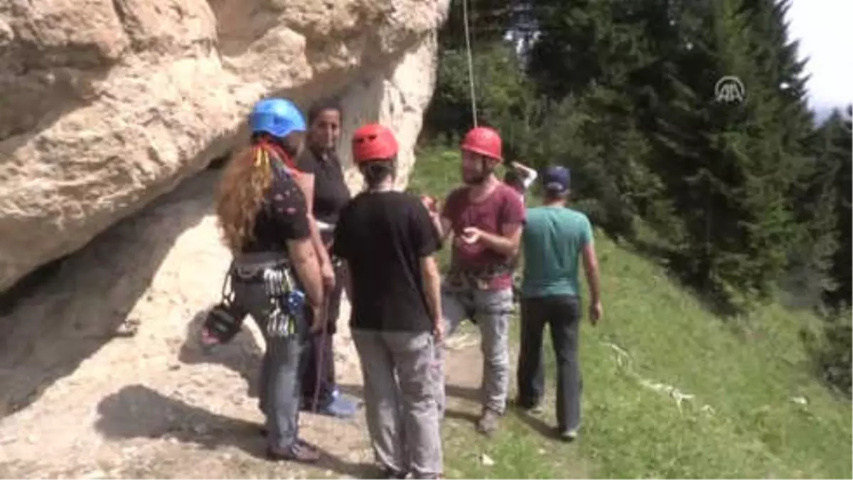 Şahinkaya Adrenalin Tutkunlarını Cezbediyor