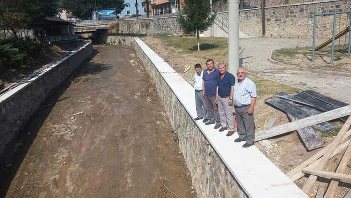 Şaphane Deresi\'nde Taşkın Koruma Çalışmaları Başladı