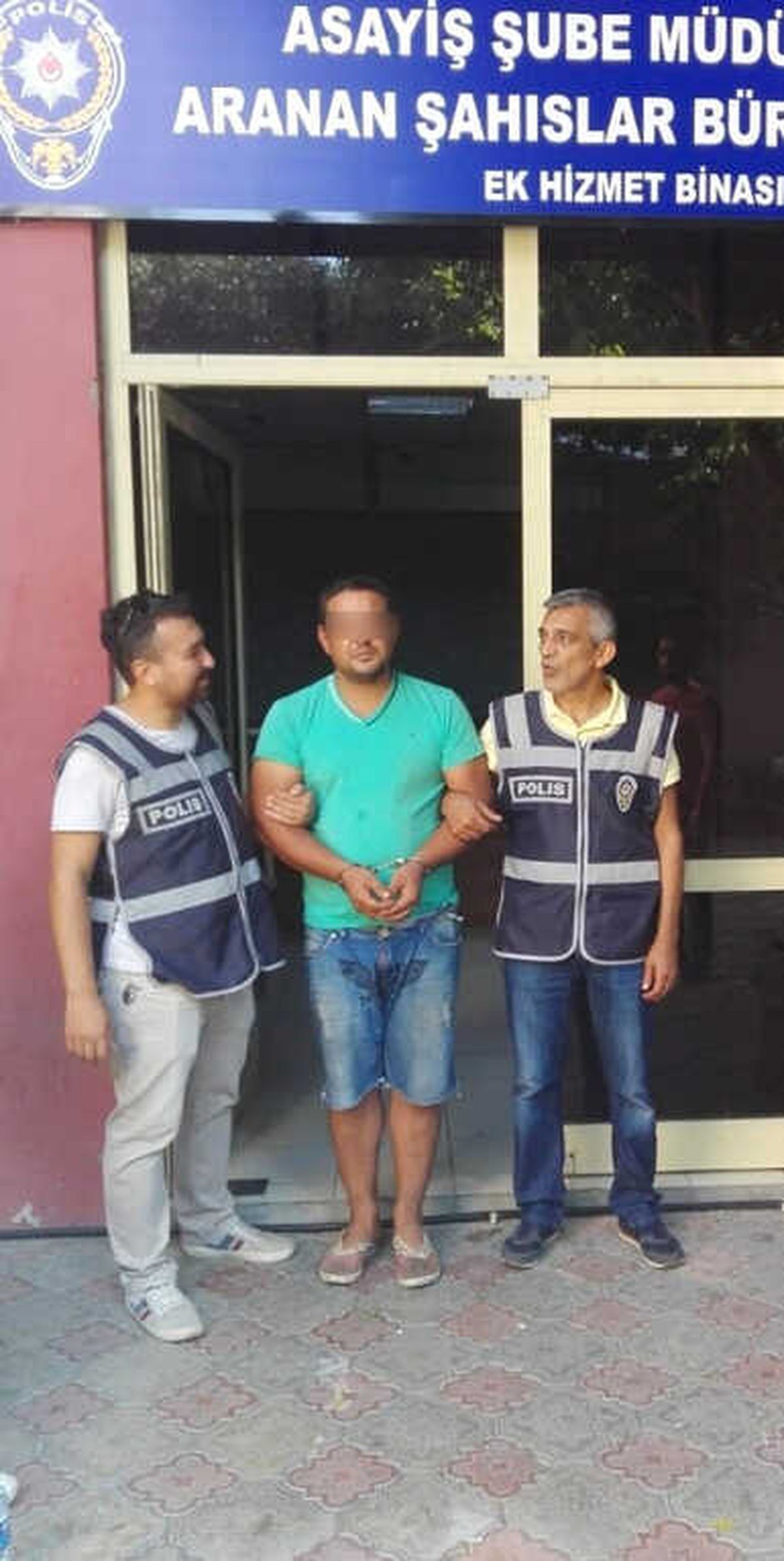 Suç Makinesi Antalya\'da Yakalandı