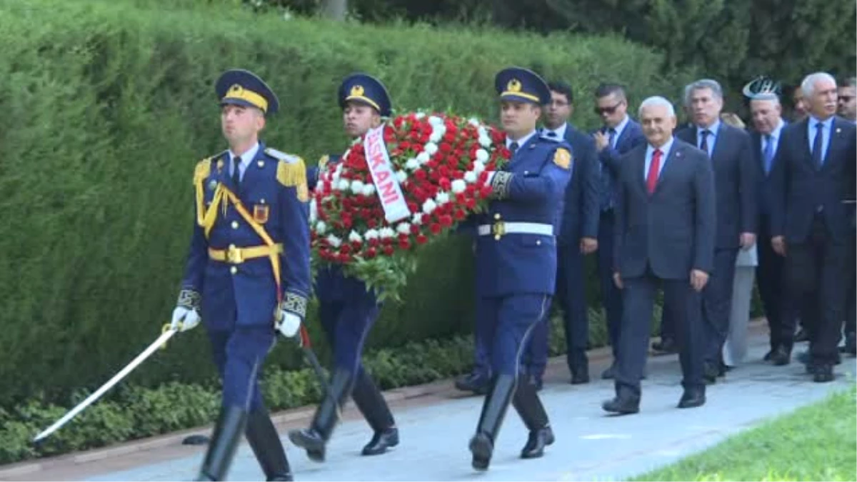 TBMM Başkanı Yıldırım Azerbaycan ve Türk Şehitliklerini Ziyaret Etti- Yıldırım, KKTC\'den Sonra İlk...