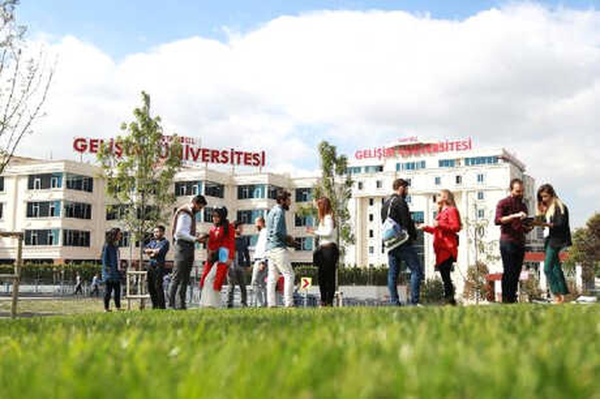 Üniversiteyi Tanımak Kaygıyı Azaltıyor"