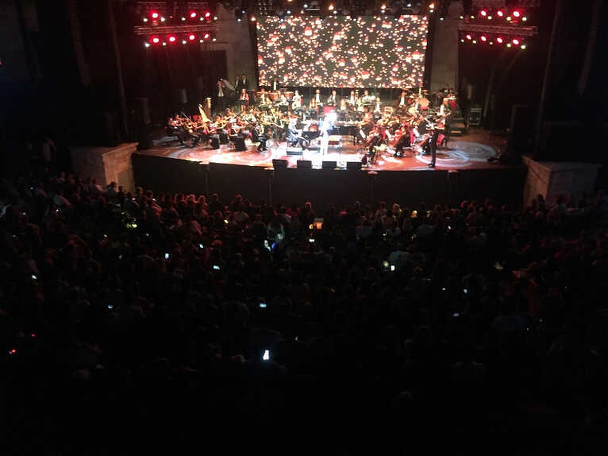Yavuz Bingöl ve Piyanist Mehveş Emeç\'ten Anlamlı Konser