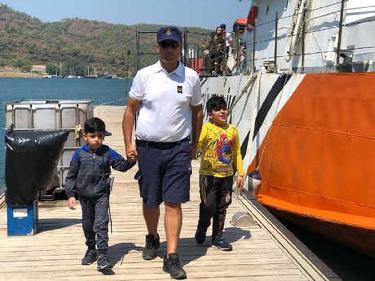 12 Kişilik Yelkenlide, 34 Kaçak ve 3 Organizatör Yakalandı