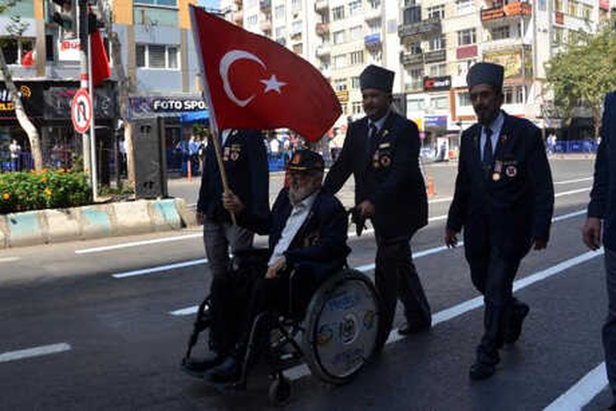 30 Ağustos, Kahramanmaraş\'ta Törenlerle Kutlandı