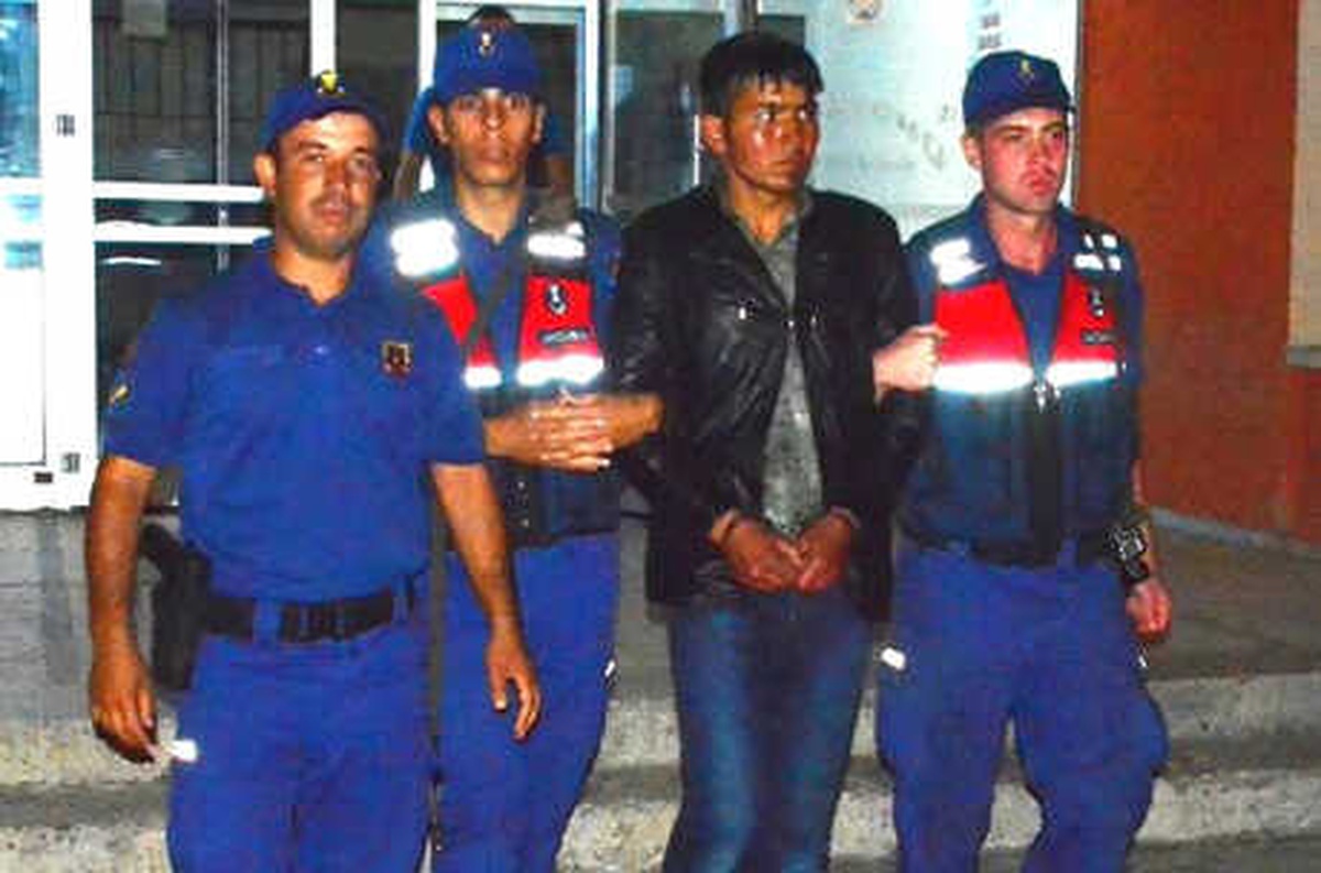 Afgan Çoban, Kuzeninin Başını Taşla Ezerek Öldürdü