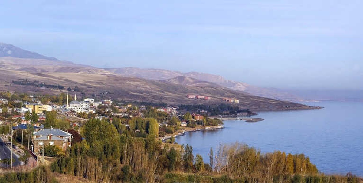 Ahlat\'ta Cumhurbaşkanlığı Köşkü İçin Yer Tespiti Yapılıyor