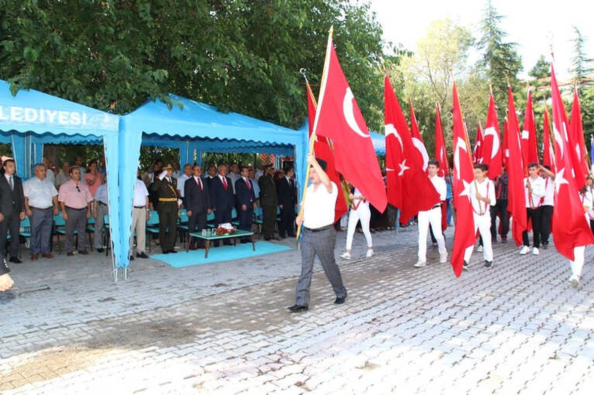 Akşehir\'de 30 Ağustos Zafer Bayramı Kutlamaları