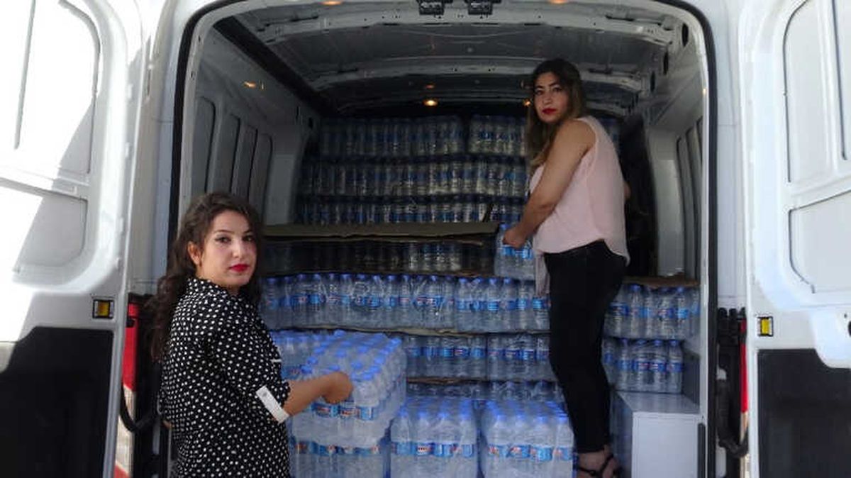 Babaları Hastalandı, İşin Başına Kızları Geçti