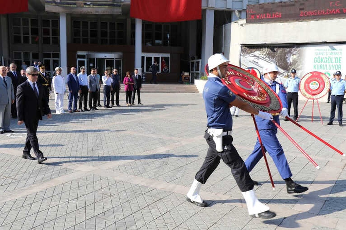 Cumhuriyetin İlk Vilayetinde Zafer Bayramı Coşkusu