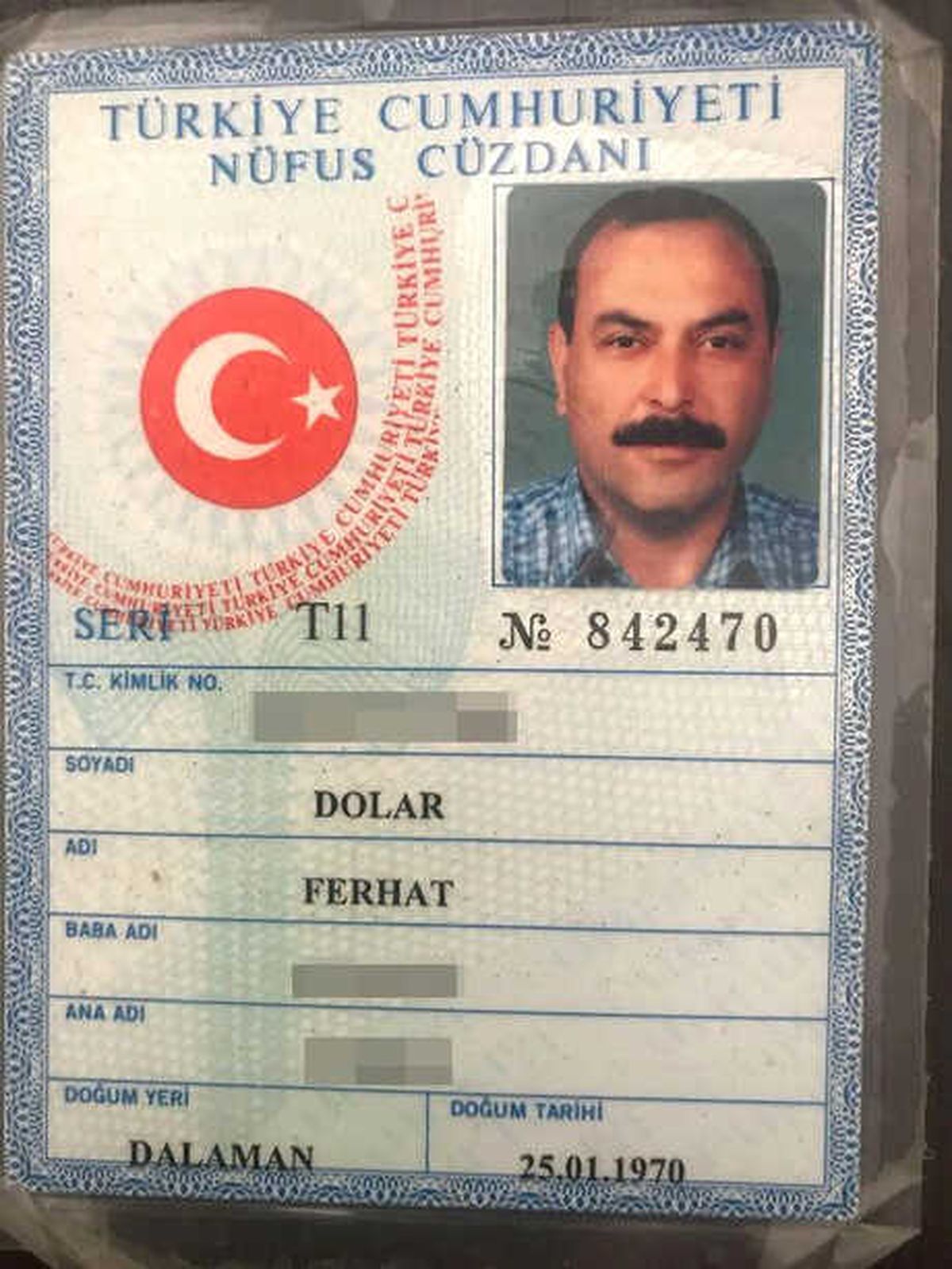 Dolar\' Olan Soyadını \'Dalar\' Olarak Değiştirmek İstedi