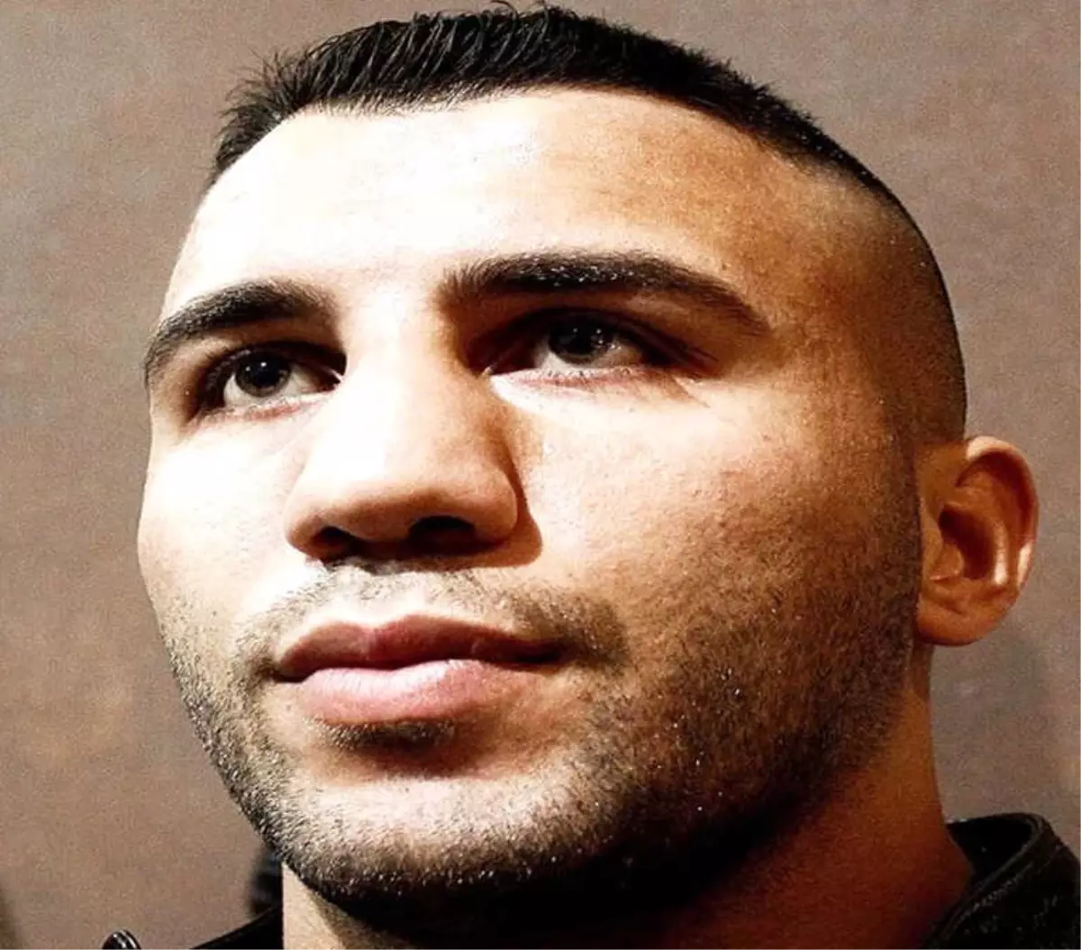 Dünya Şampiyonu Benavidez\'e Meydan Okudu