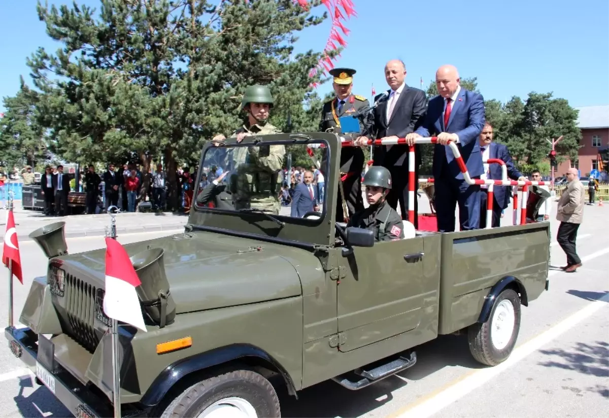 Erzurum\'da Zafer Bayramı Coşkusu