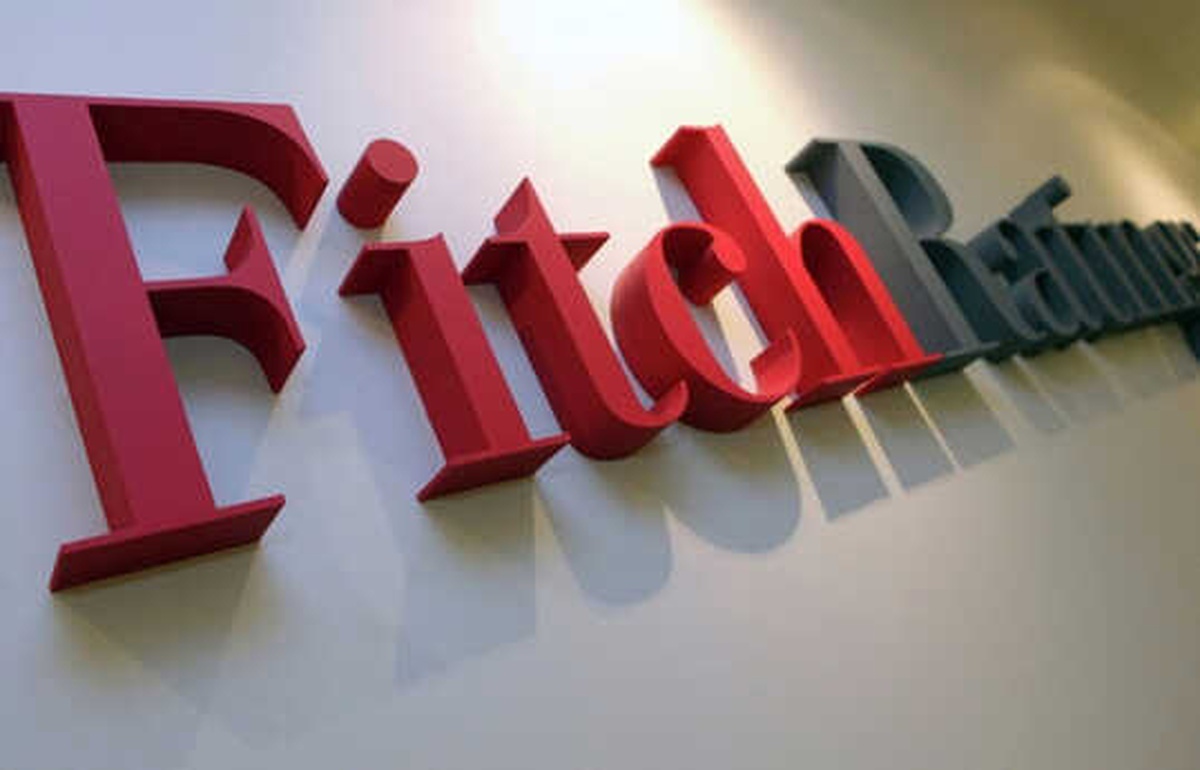 Fitch\'ten Yeni Rapor: TL\'deki Kayıp Banka Risklerini Artırıyor