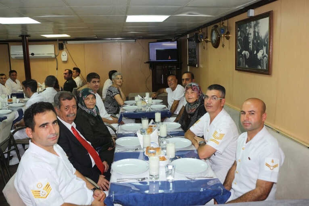 Gemlik Fırkateyni Kuşadası\'nda Ziyarete Açıldı