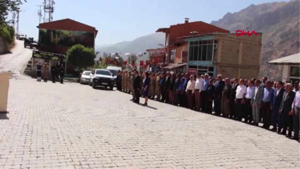 Hakkari Van, Bitlis ve Hakkari\'de 30 Ağustos Zafer Bayramı Kutlandı