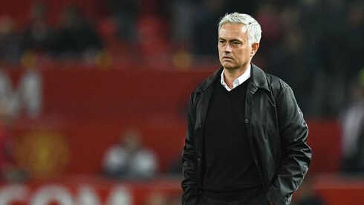 Mourinho Uçurumun Kıyısında"