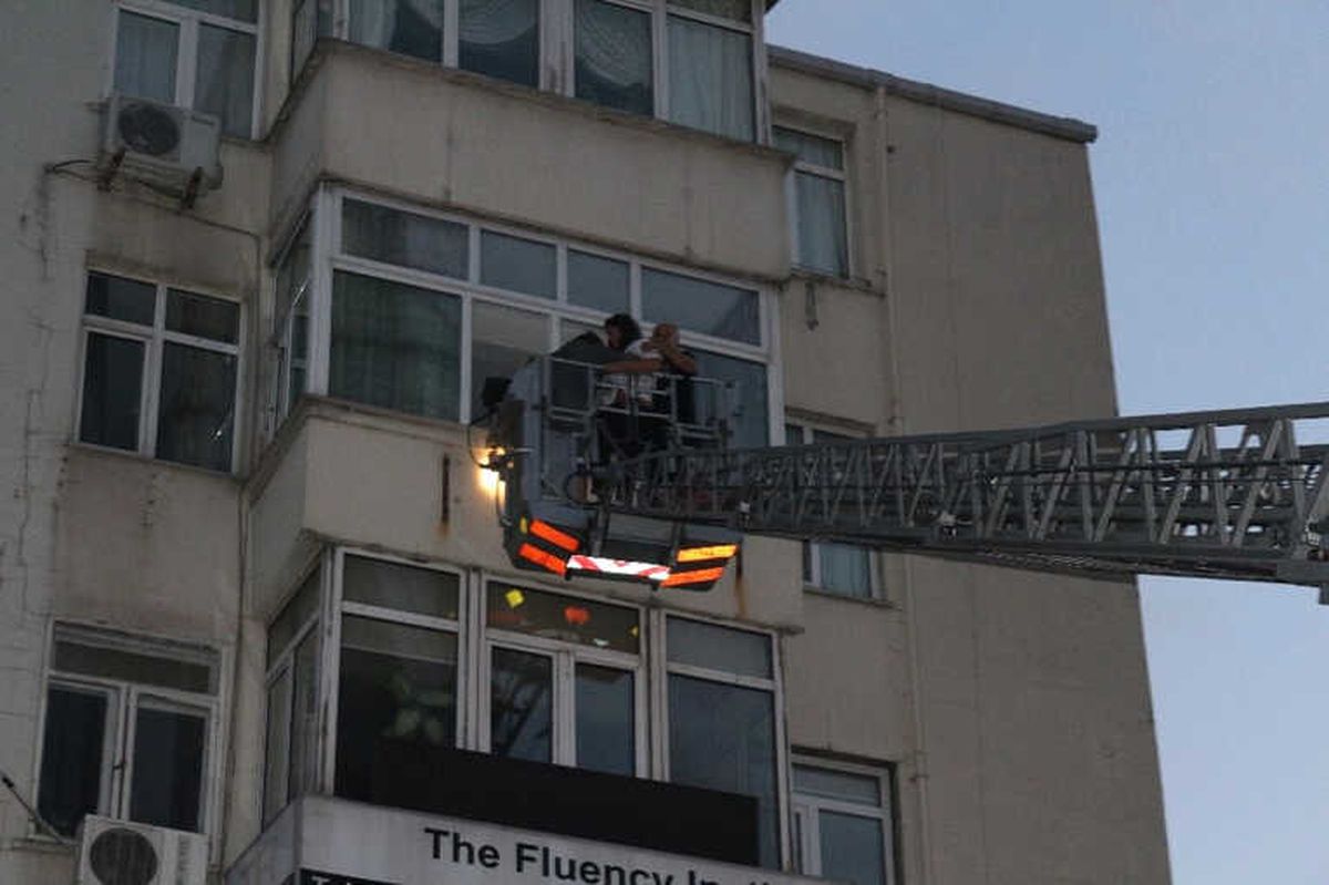 Şişli Emekli Subay Evleri\'nde Korkutan Yangın