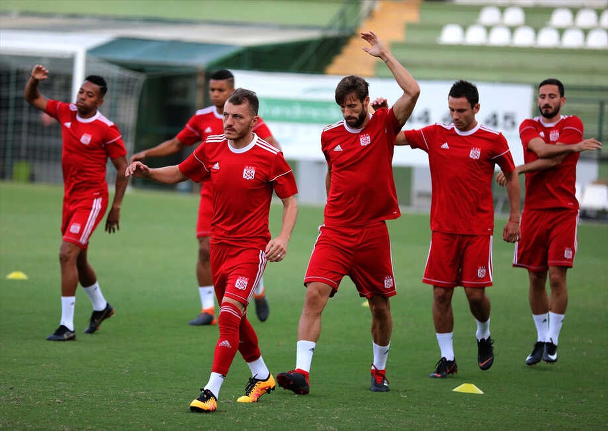 Sivasspor\'da Akhisarspor Maçı Hazırlıkları