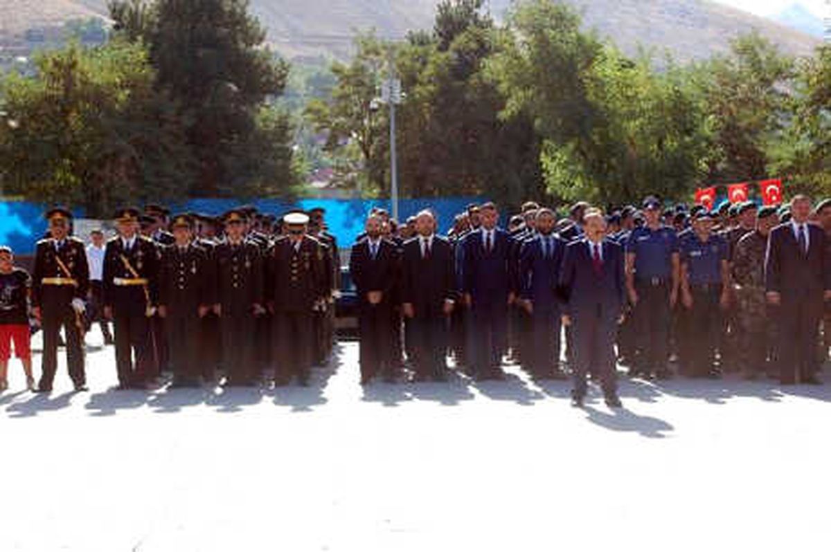 Van, Bitlis\' ve Hakkari\'de 30 Ağustos Zafer Bayramı Kutlandı