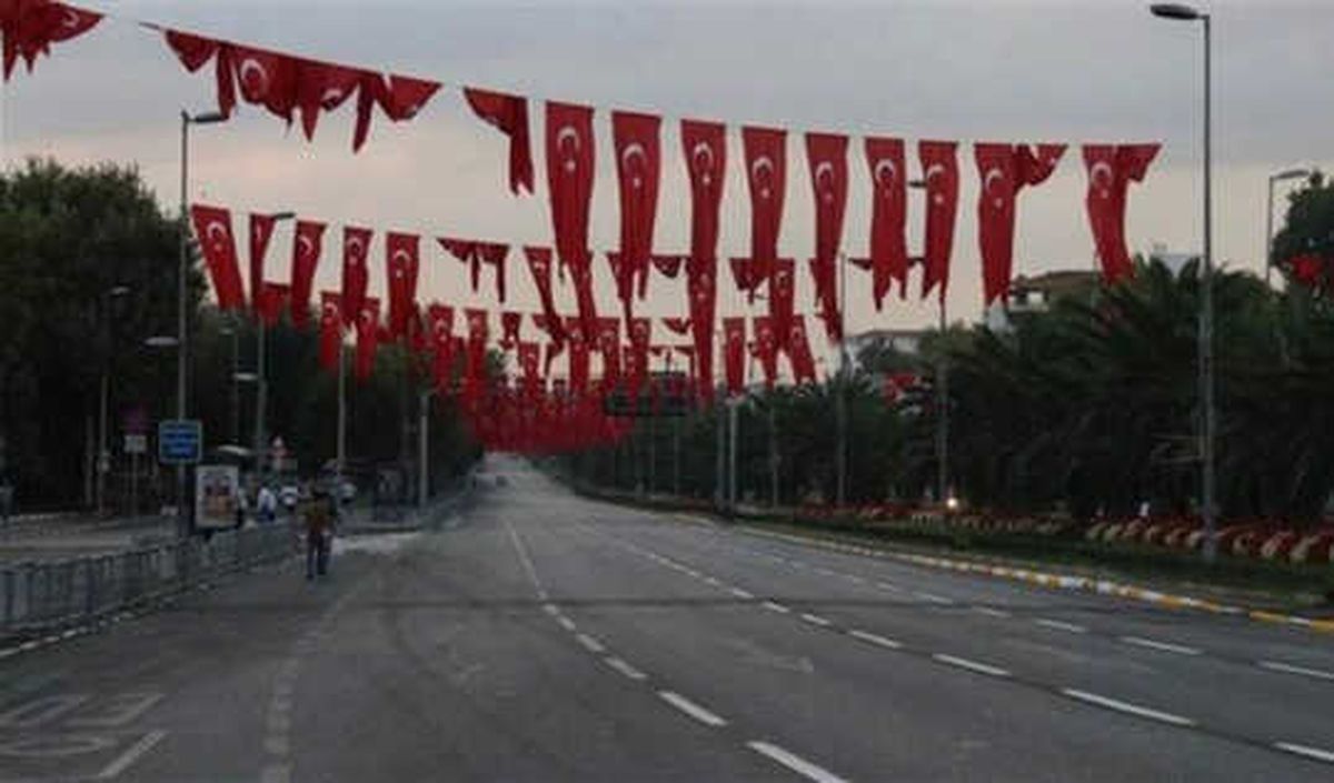 Vatan Caddesi Trafiğe Kapatıldı