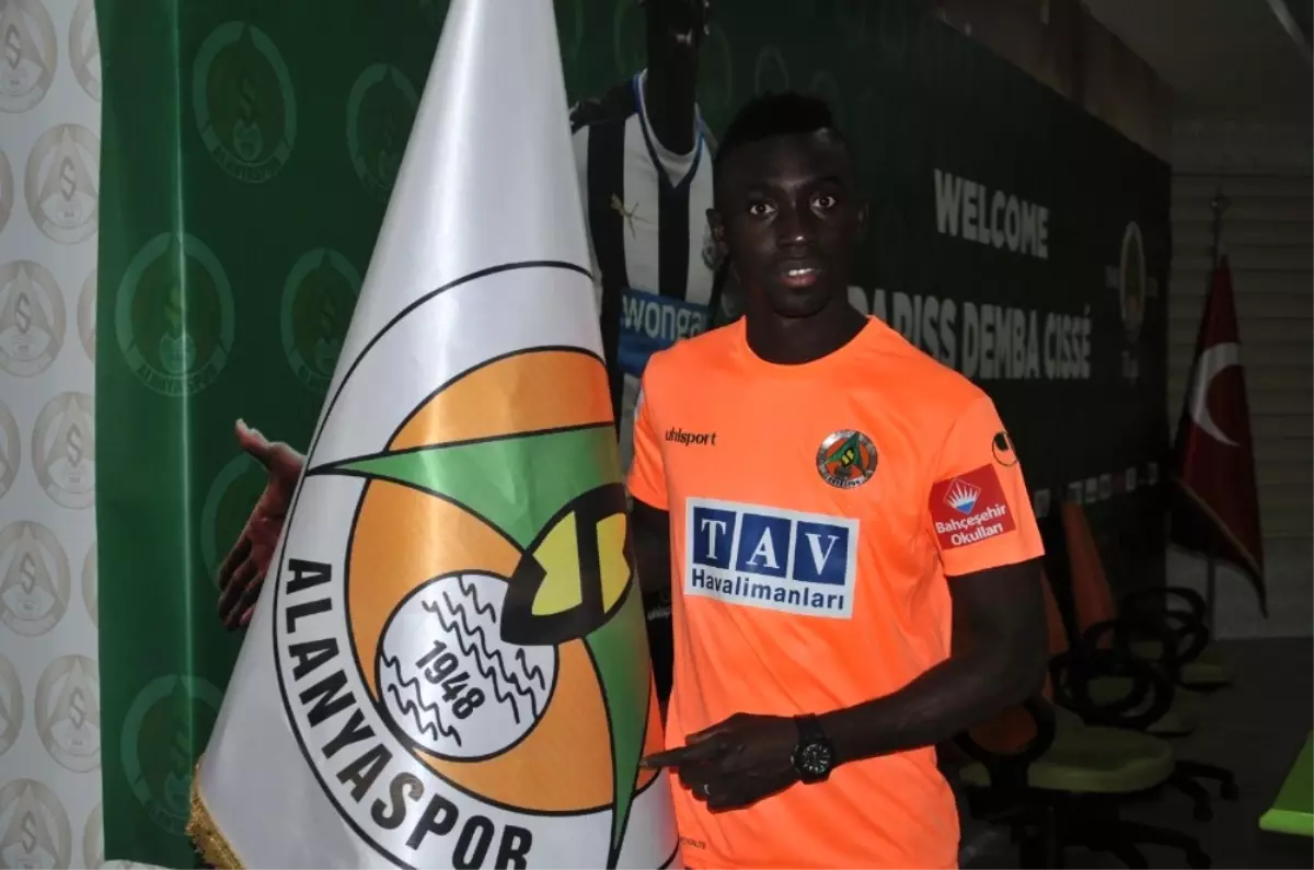 Alanyaspor, Papiss Cisse\'yi Transfer Etti