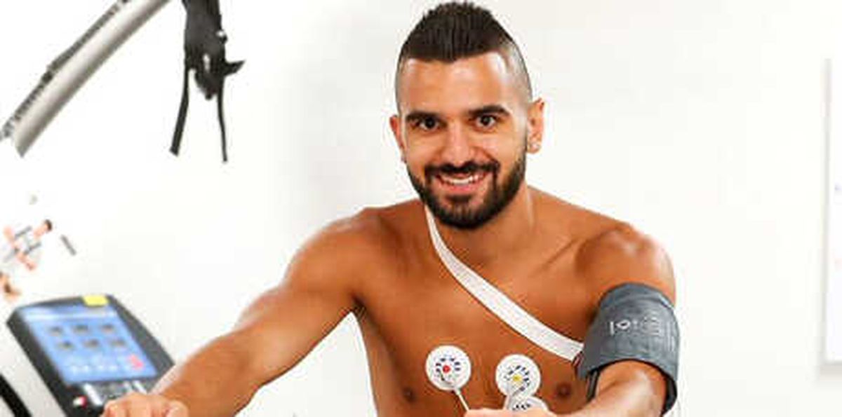 Aziz Behich Psv\'ye Transfer Oldu!