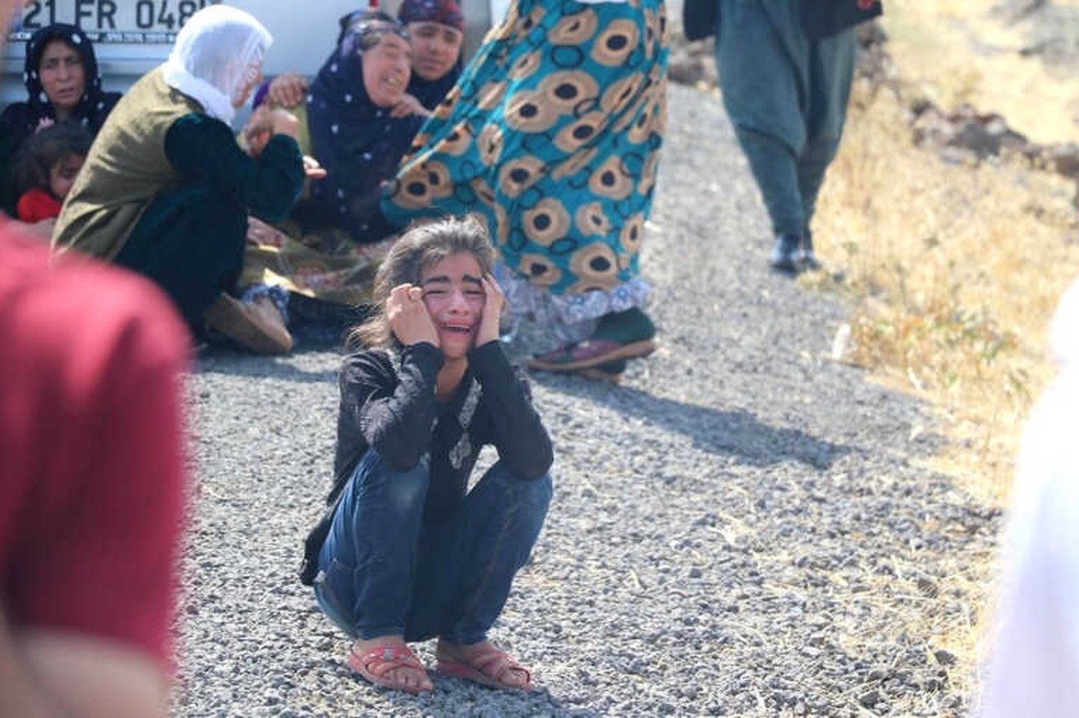 Diyarbakır\'da Trafik Kazası: 1 Ölü, 2\'si Ağır 9 Yaralı