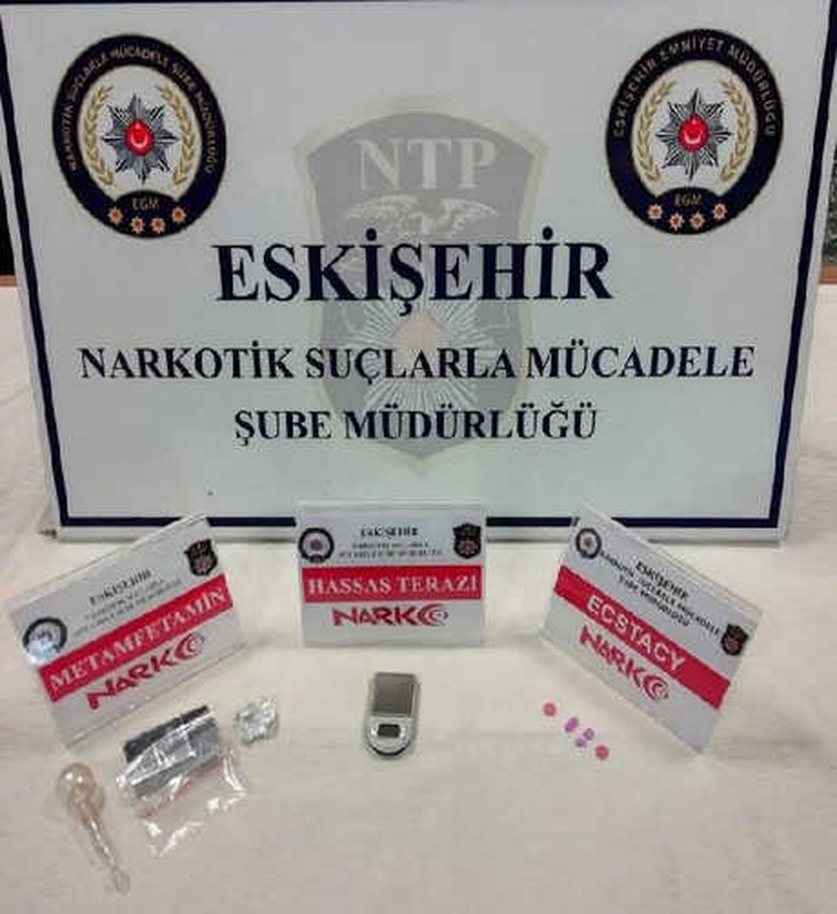 Eskişehir\'de Uyuşturucu Operasyonu: 5 Gözaltı