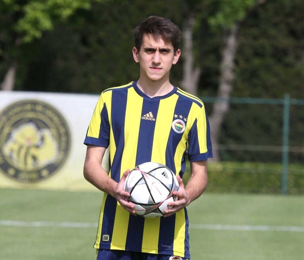 Fenerbahçe, Ömer Faruk Beyaz ile Sözleşme İmzaladı