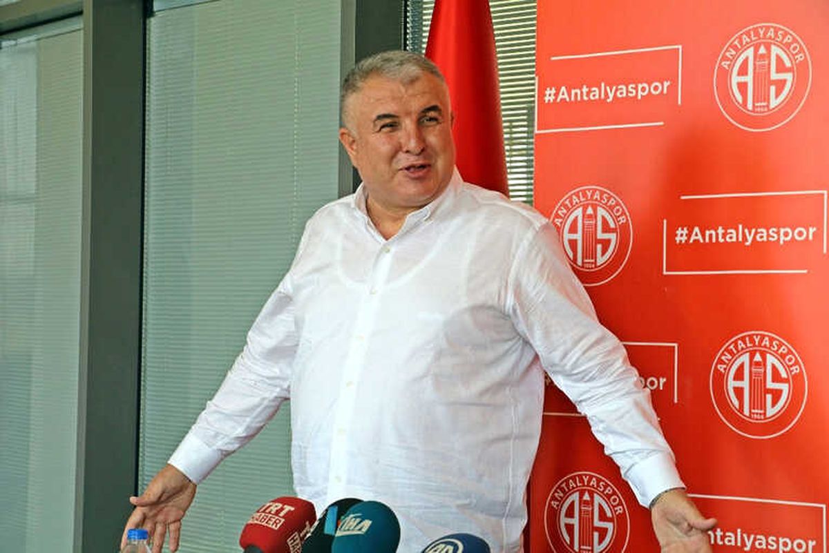 Gülerek Gidiyorum\' Diyerek İstifa Etti