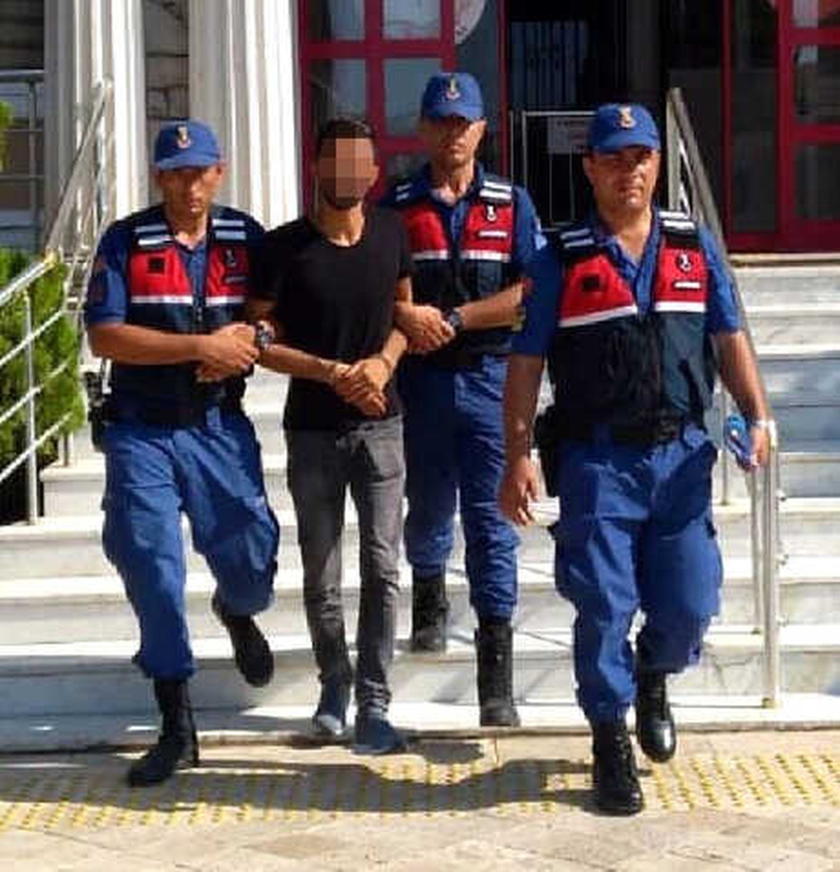 İnsan Kaçakçılığı Şüphelisi Tutuklandı