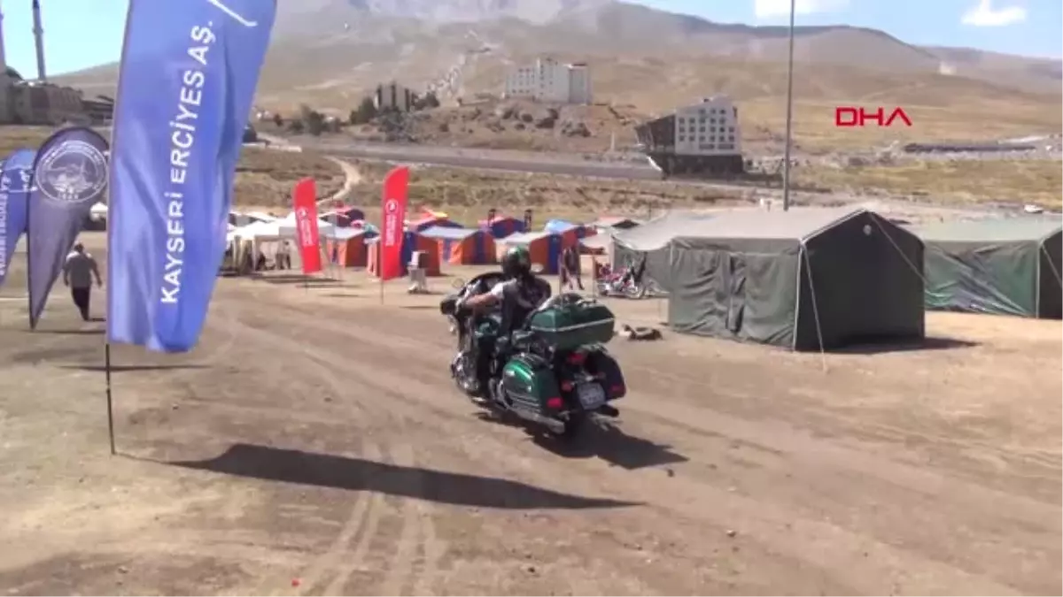 Kayseri Erciyes Moto Fest\' Kamp Ateşinin Yanmasıyla Başladı.