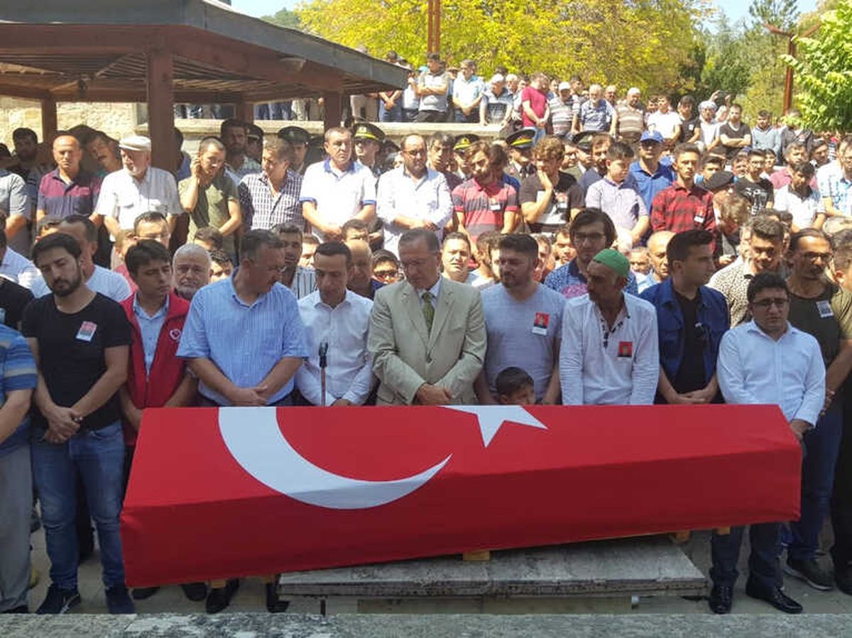 Sakarya Şehidini Uğurladı
