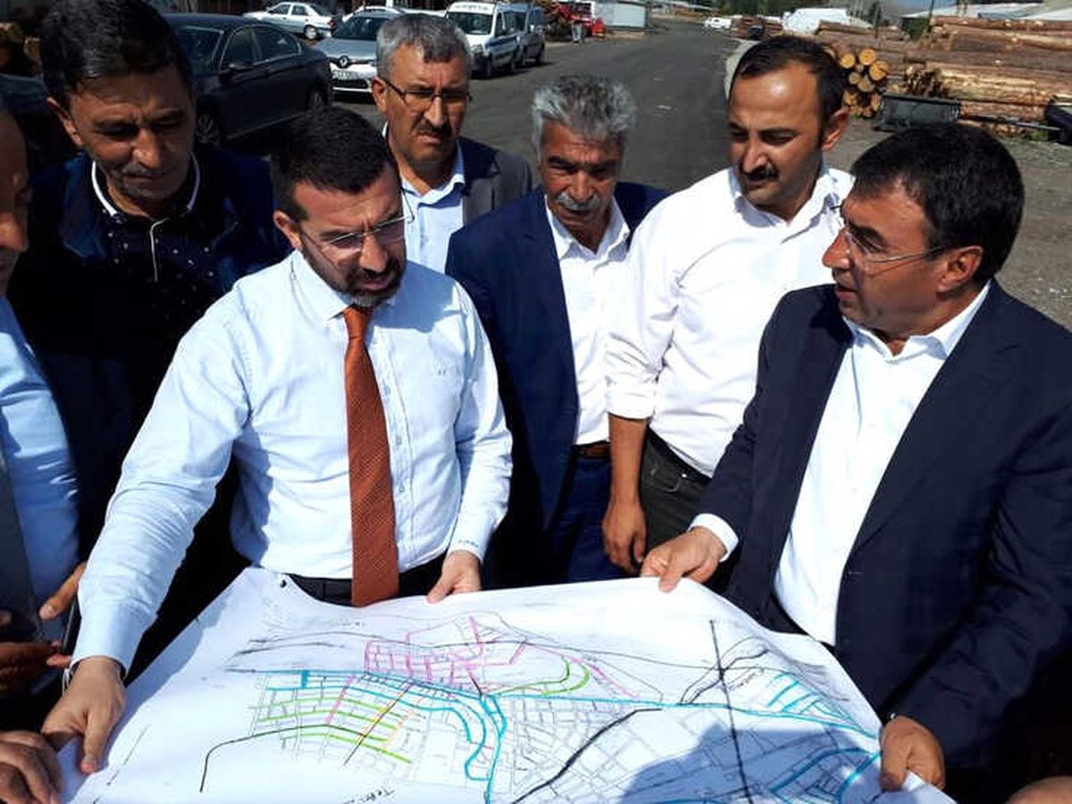Sarıkamış Mühendis Başkan Ayrıcalığını Yaşıyor