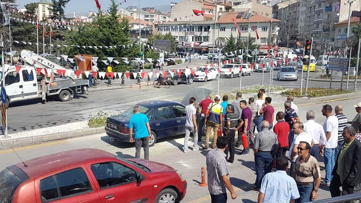 Seyir Halindeki Otomobil Yandı
